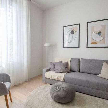Luxury And Spacious Apartment Milan Exterior photo